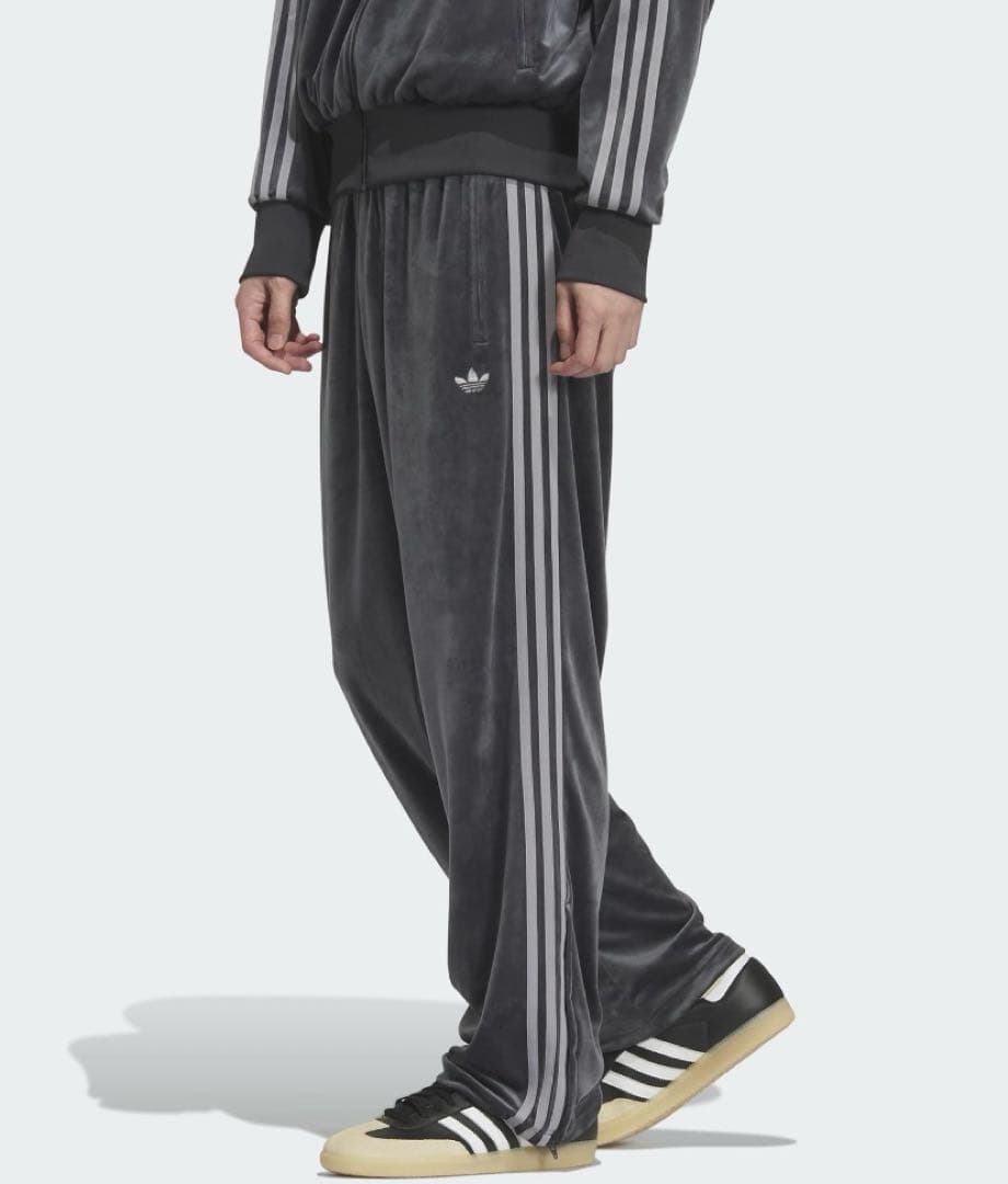 adidas アディダス ベロアトラックパンツ