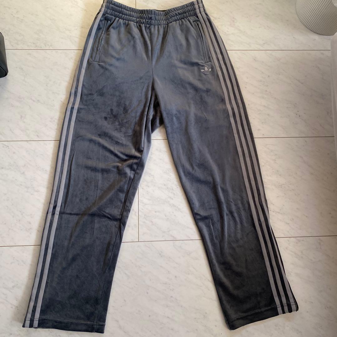 adidas アディダス ベロアトラックパンツ