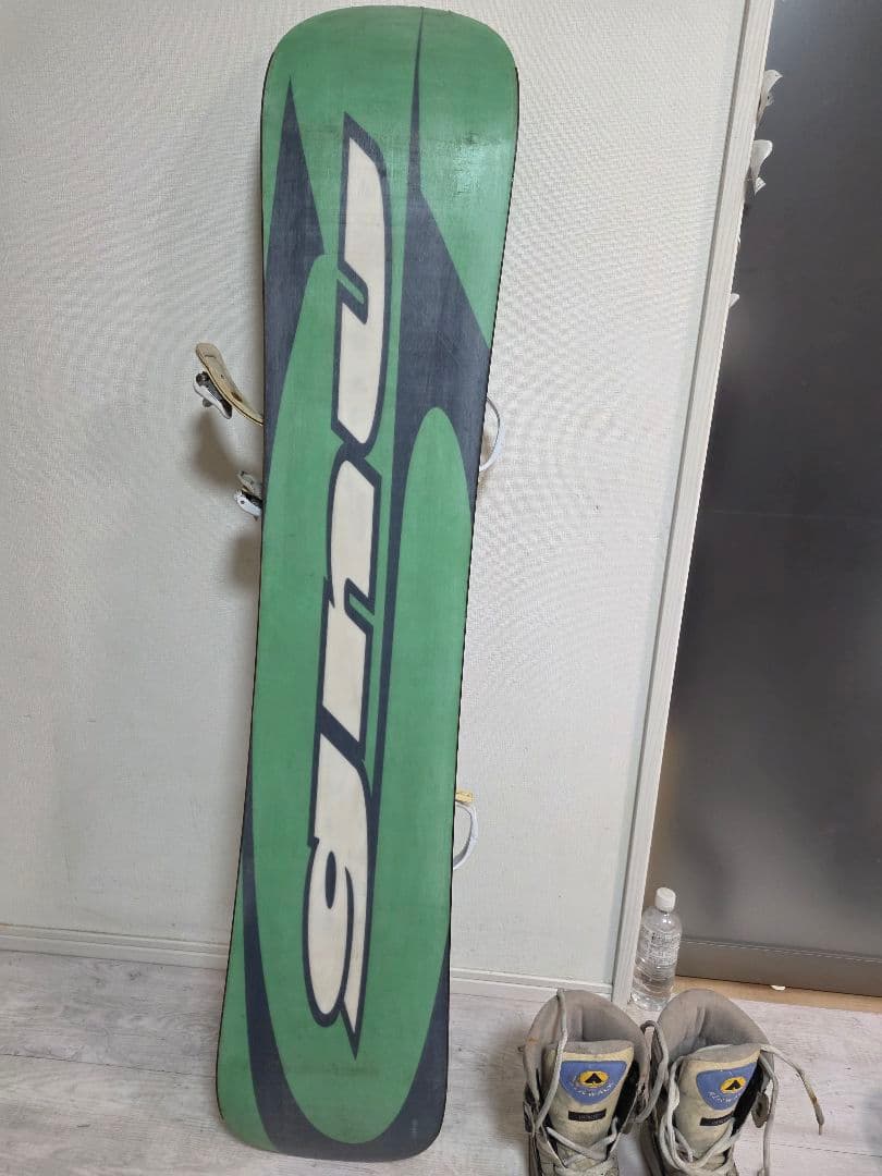 GNU NOW スノーボード 板148cm　ブーツ ビンディング　ケース　セット