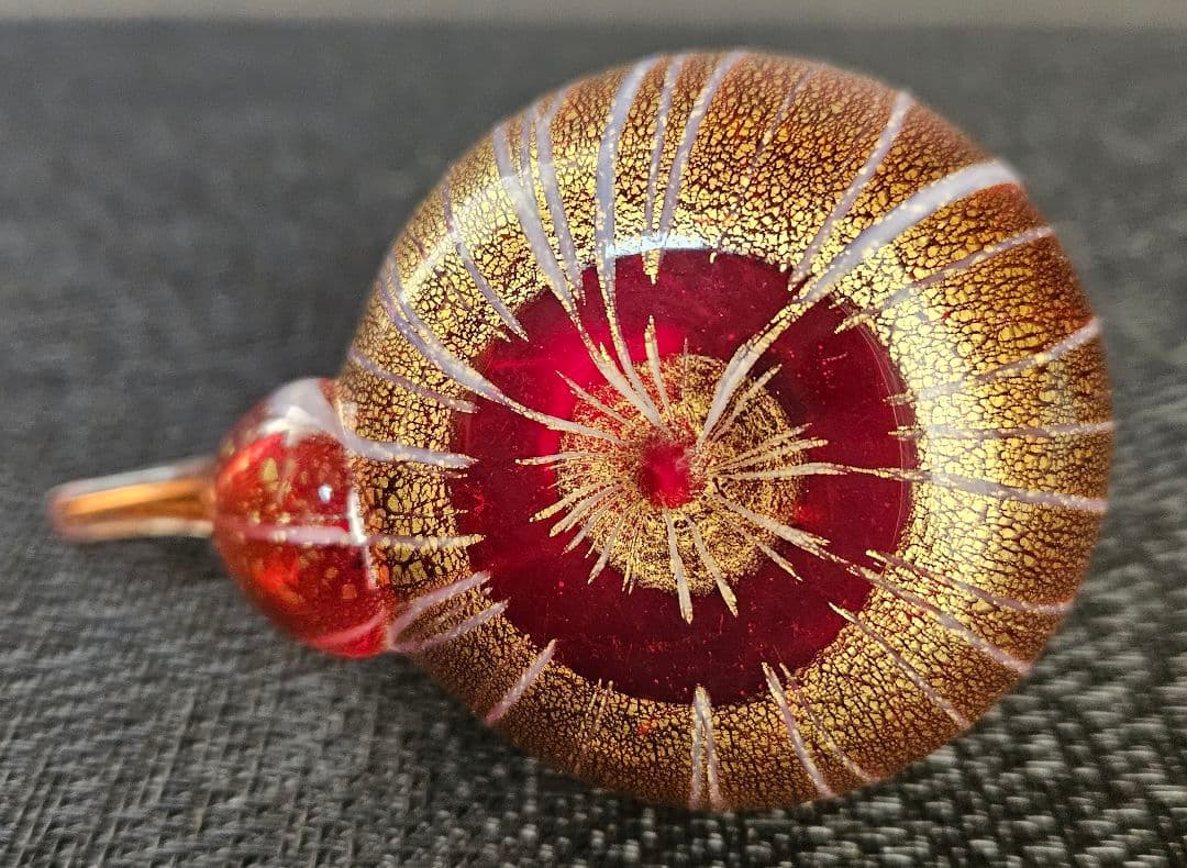 ヨーロッパアンティーク 赤被せ 金彩 縦縞模様 チロリ 水滴 オブジェ