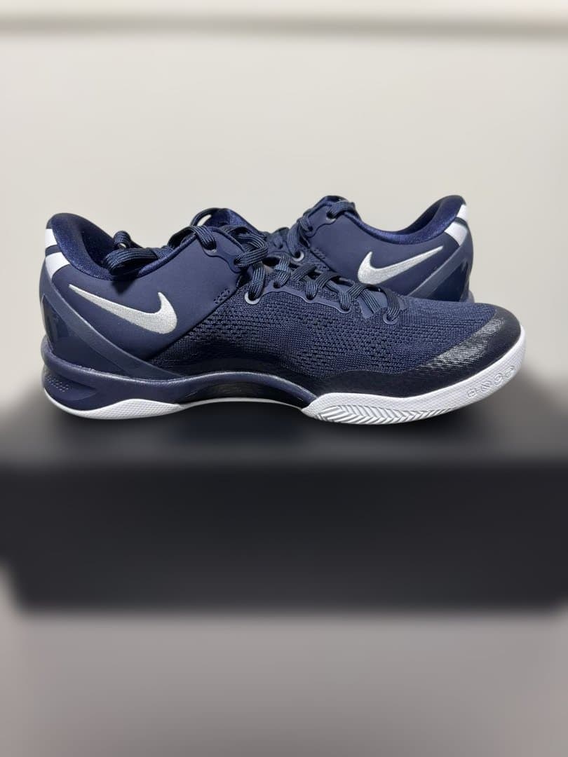 “セール”ナイキ　コービー8 US限定カラー　バスケ　バッシュ　NBA Bリーグ