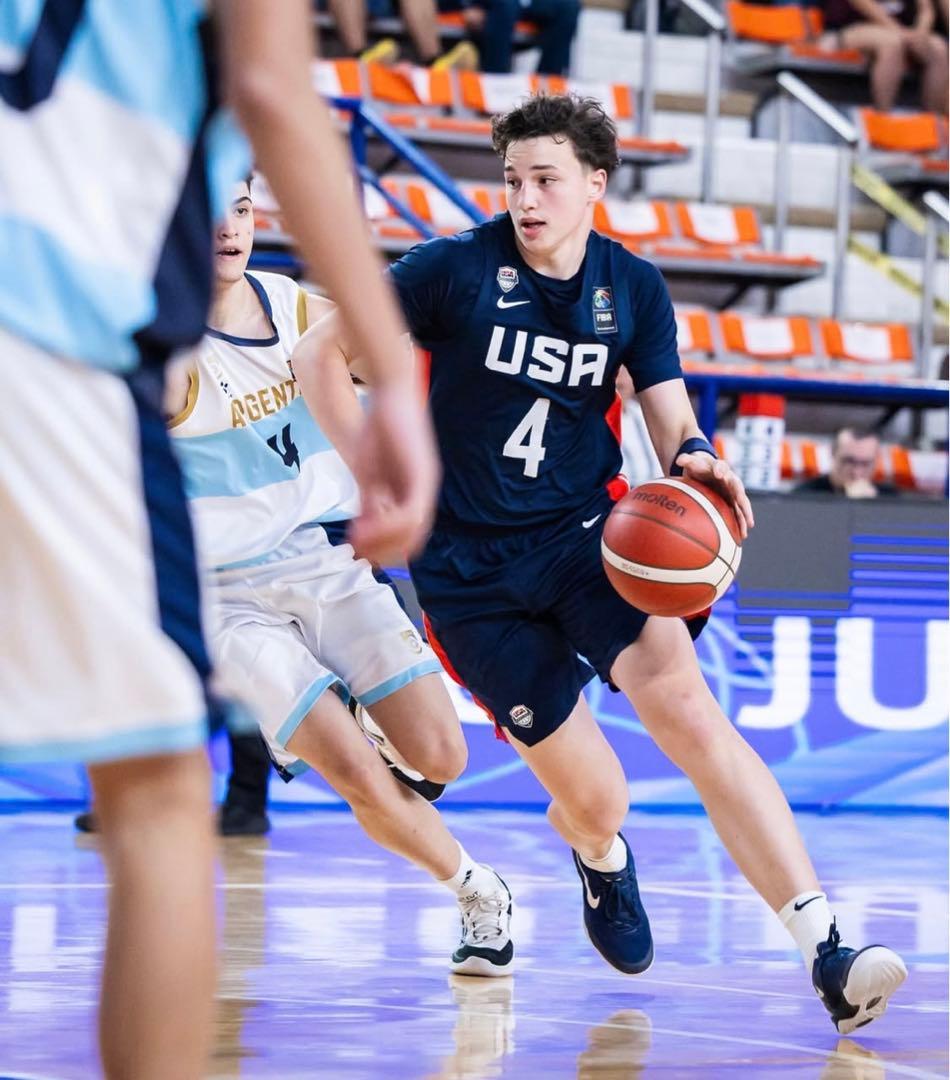 “セール”ナイキ　コービー8 US限定カラー　バスケ　バッシュ　NBA Bリーグ