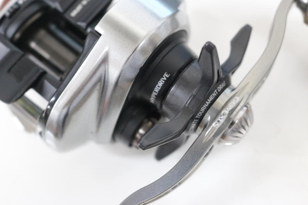 ダイワ ジリオン svtw 8.5 ベイトリール ゴメクサス ハンドル