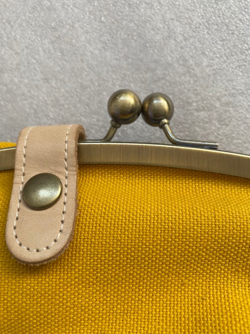 右ひよこ豆型ボディバッグ