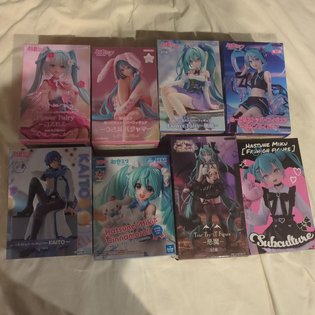 初音ミク　フィギュア　20体