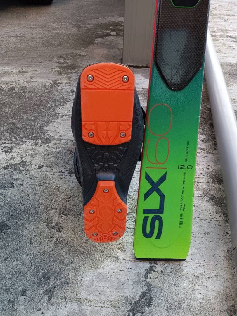 Tecnica Cochise 100 25.5 ブラック/オレンジ