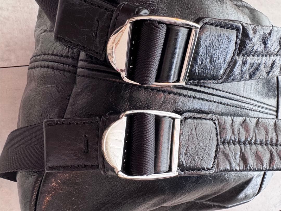 MARC JACOBS ブラックレザーリュック