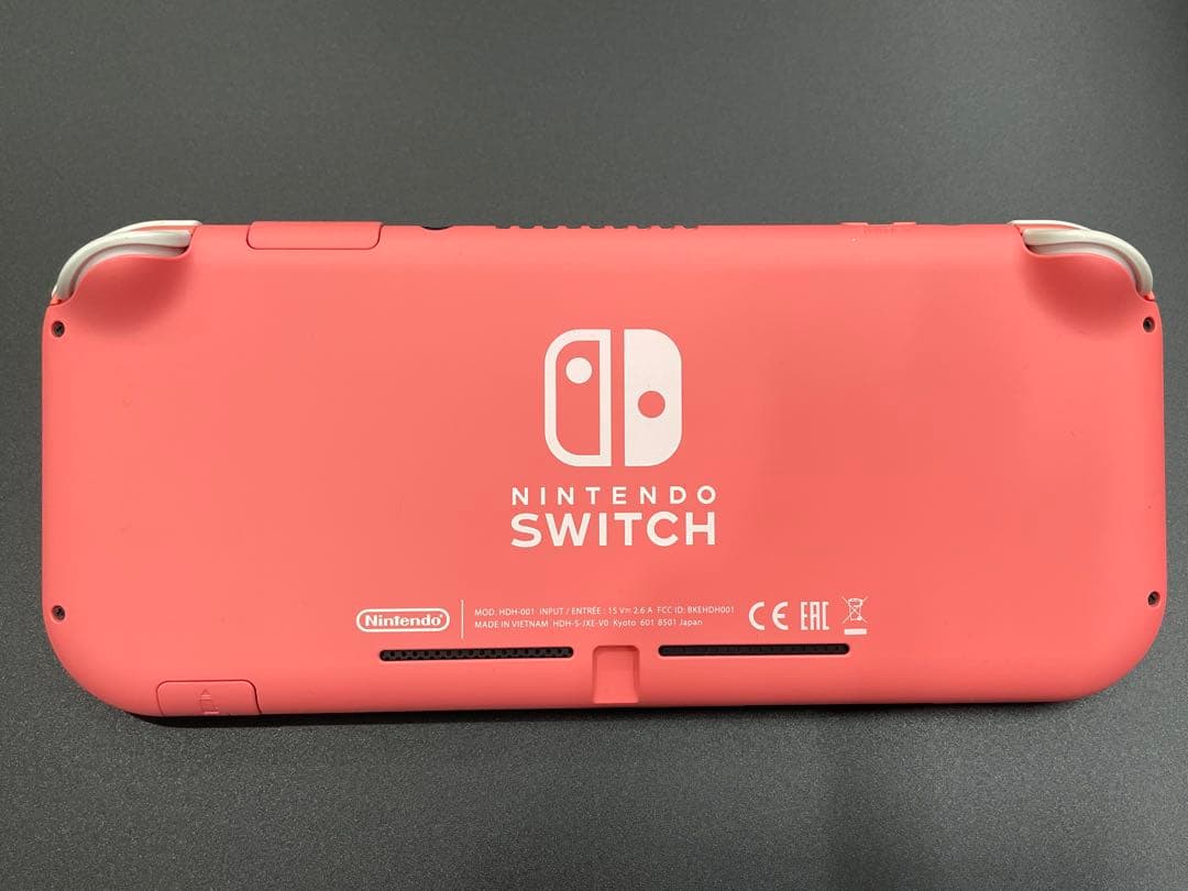 【美品】　動作確認済み！シリコンカバー付き　ニンテンドー　スイッチライト