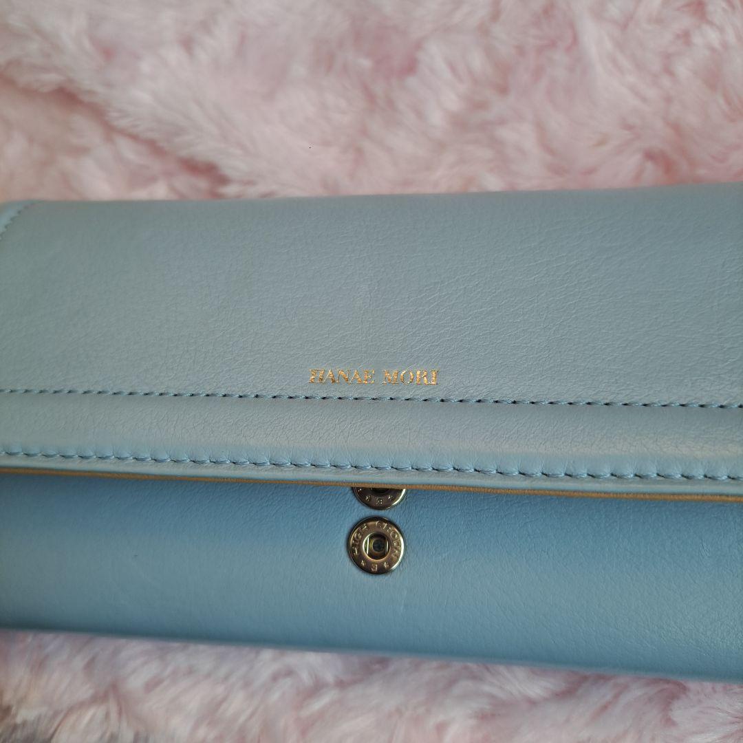 水色レザー長財布 金色ロゴ付き