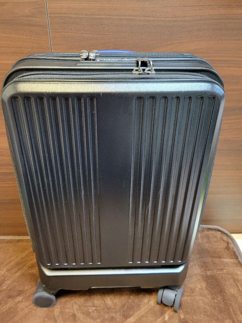 ANAオリジナル＞フロントオープンキャリー 機内持ち込みサイズ（40L