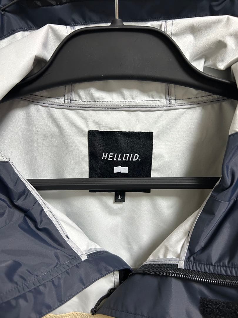 上下セット HELLOID フード付きスノーボードウェア Lサイズ 使用1回のみ