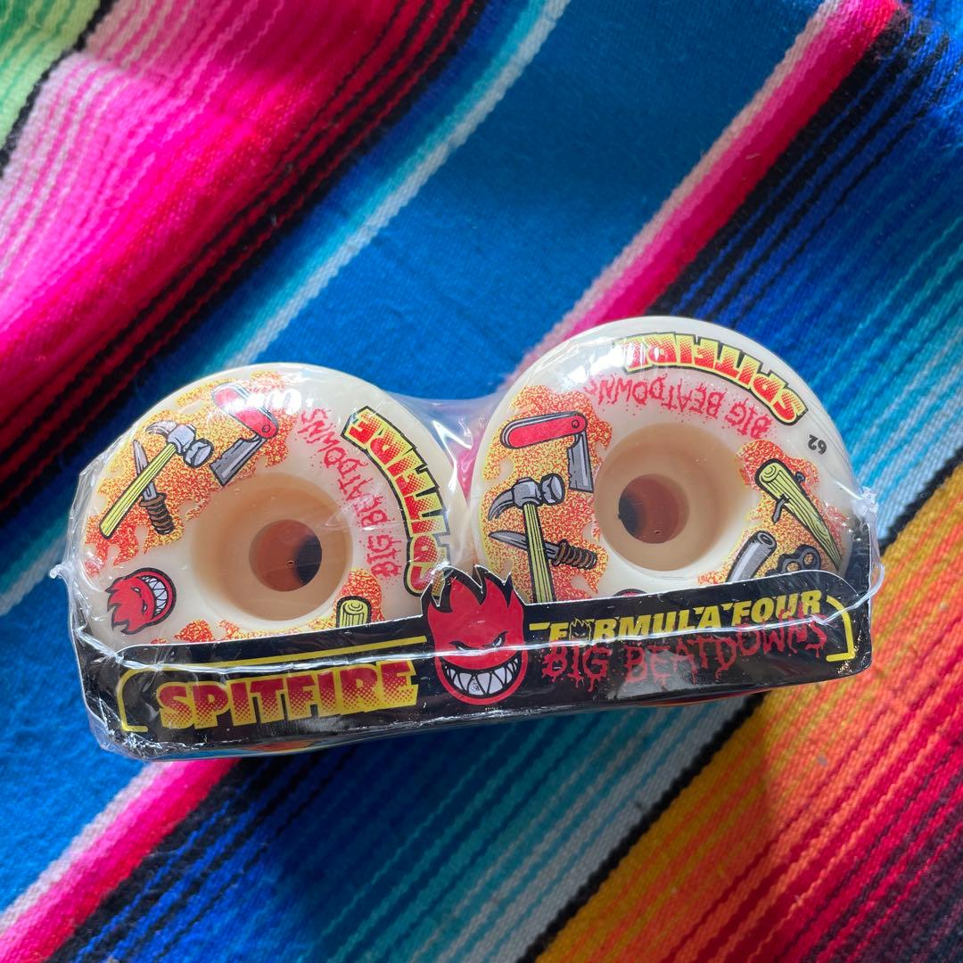 スピットファイア　スケボーウィール フォーマル4 ビックビートタウン62mm