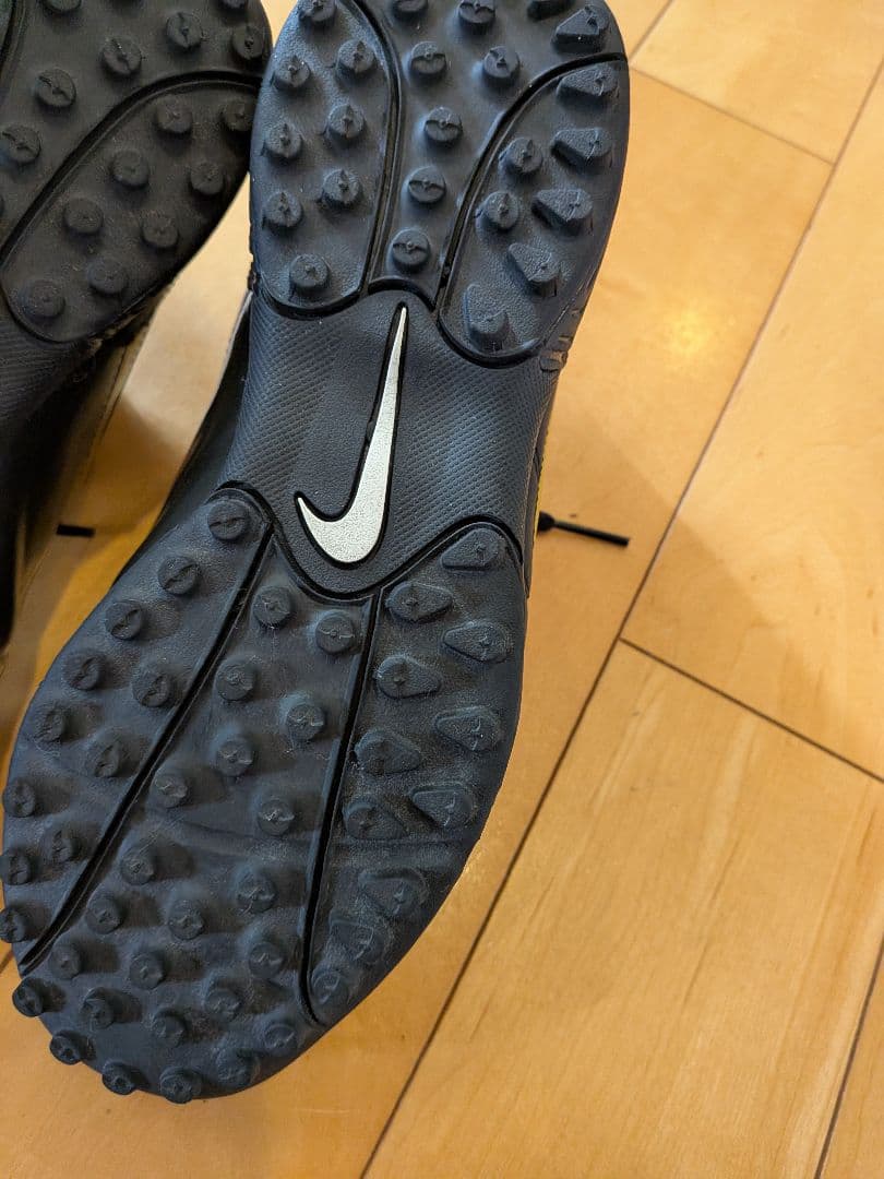 Nike Total 90 トレーニングシューズ ブラック/ゴールド