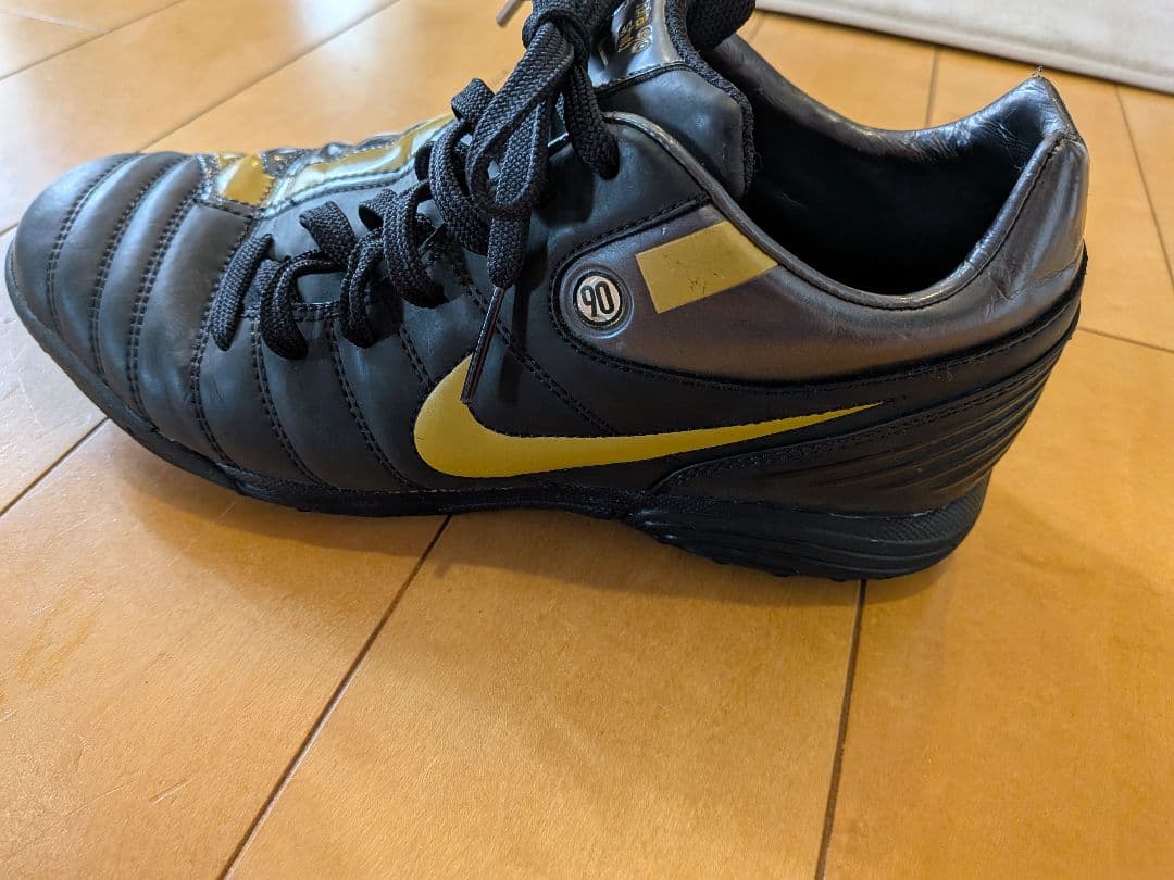 Nike Total 90 トレーニングシューズ ブラック/ゴールド