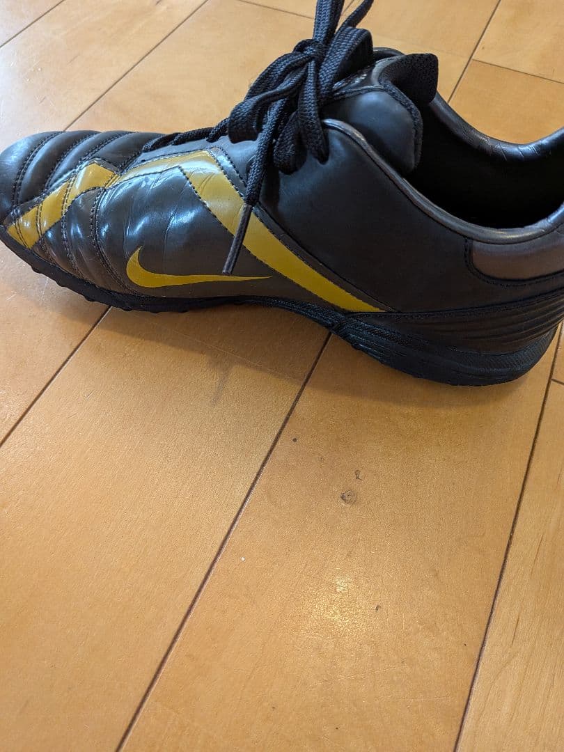 Nike Total 90 トレーニングシューズ ブラック/ゴールド