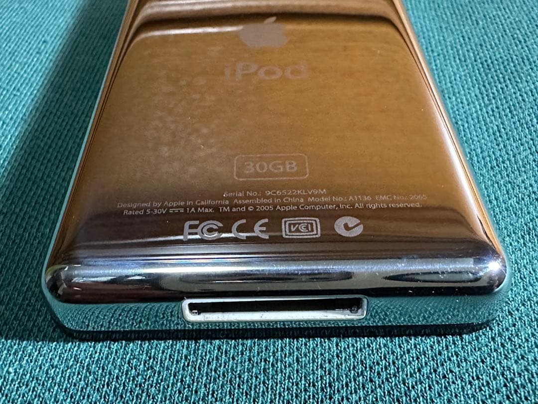 きれいなiPod Classic 5.5世代 MA446 30GB新品バッテリー