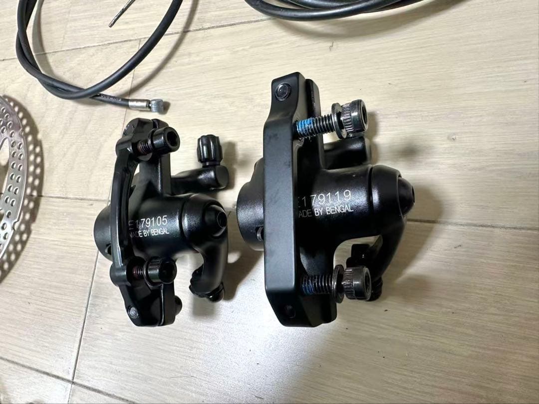 TIAGRA ブレーキレバー機械式　ディスクブレーキ　ブレーキキャリパー