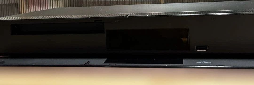 Panasonic ブルーレイレコーダー DMR-4W200 2019年製