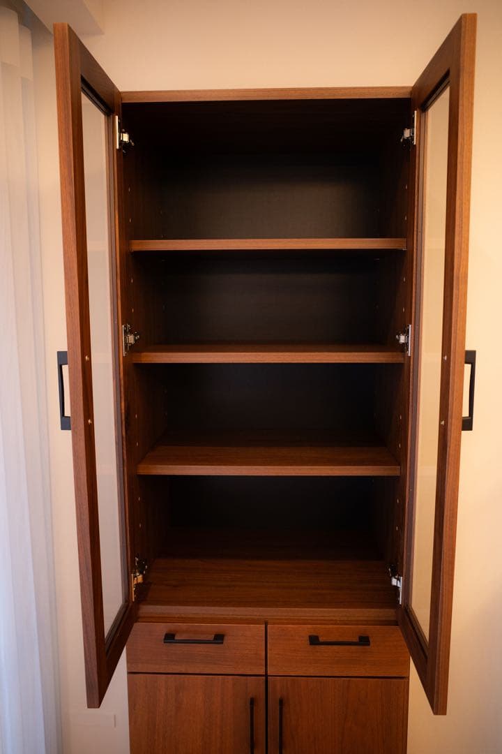 ⭐︎値下げ 3月23日まで出品 【美品】木製食器棚 ガラス扉付き