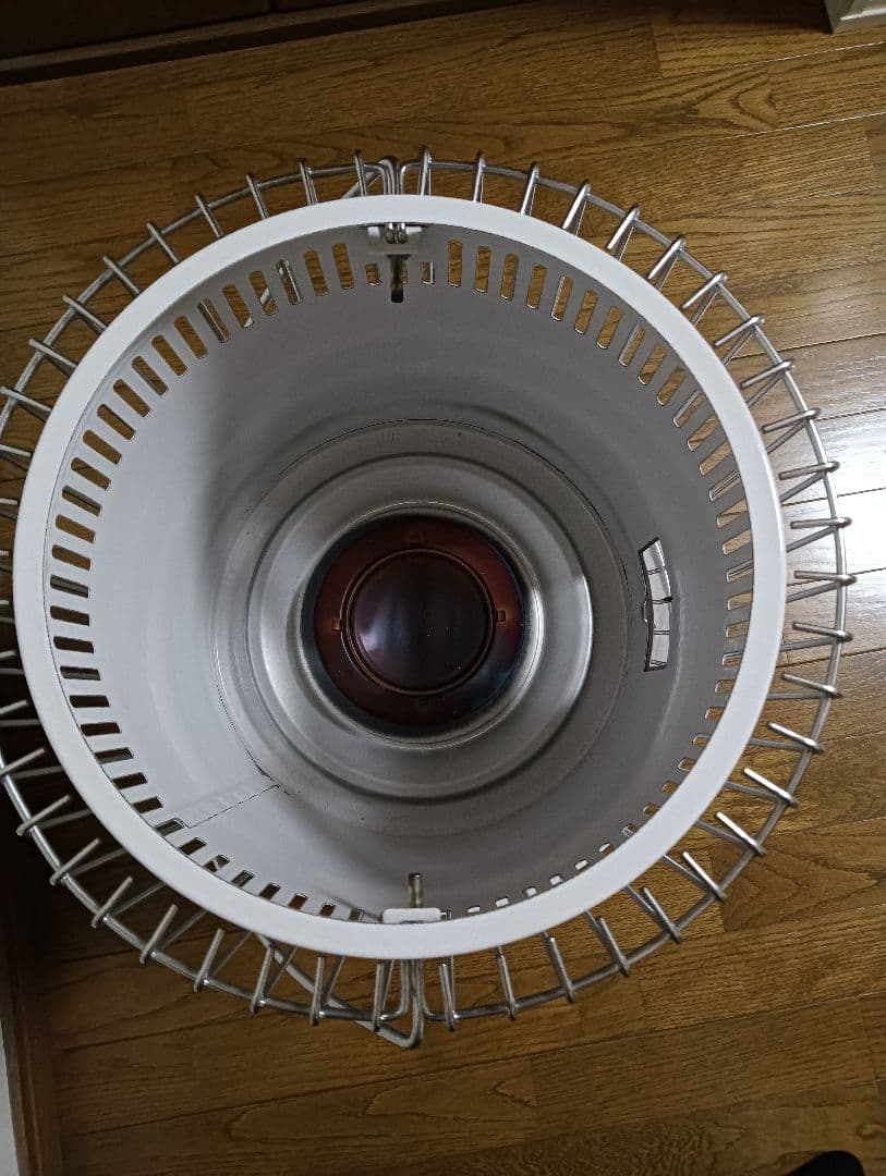 トヨトミ 2023年製造 型式 KS-67H 自然通気形開放式石油ストーブ