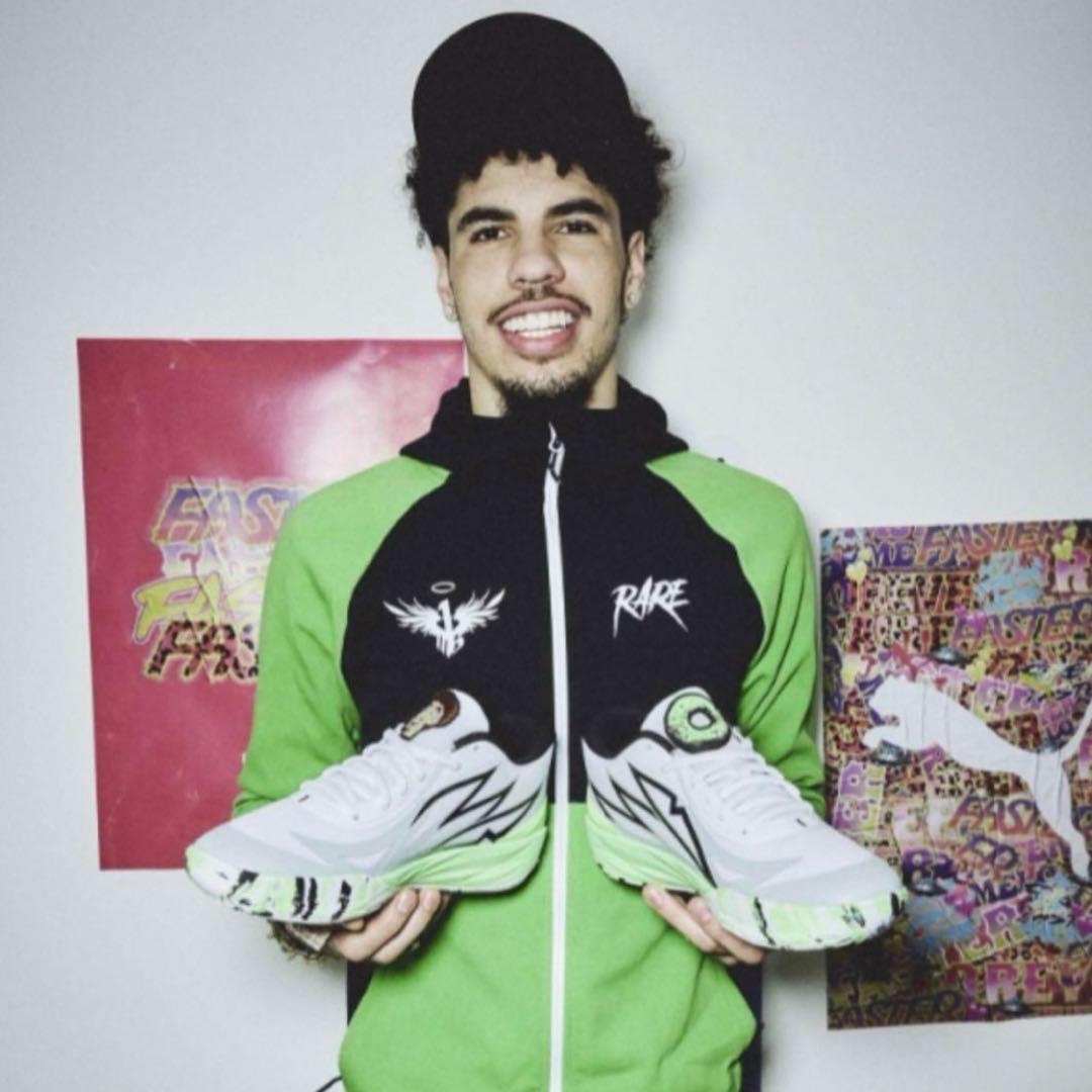 新品 PUMA MB 02 ラメロ バッシュ 27.5cm ホーネッツ 限定