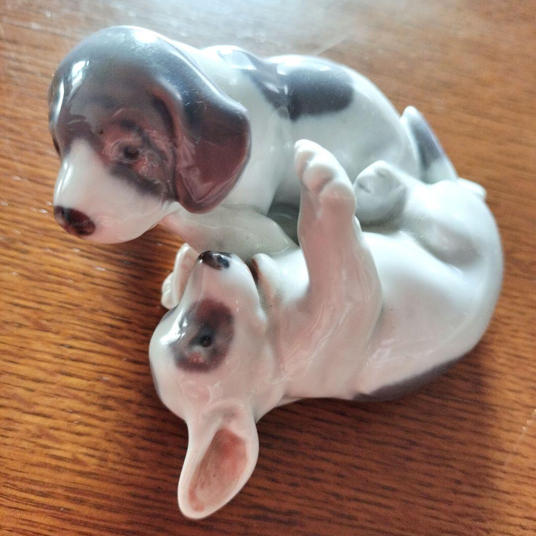 ロイヤルコペンハーゲン】2000年フィギュリン犬の置物 - メルカリ