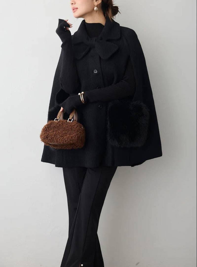 ウールタッチファーポケットポンチョコート/ ブラック Frene