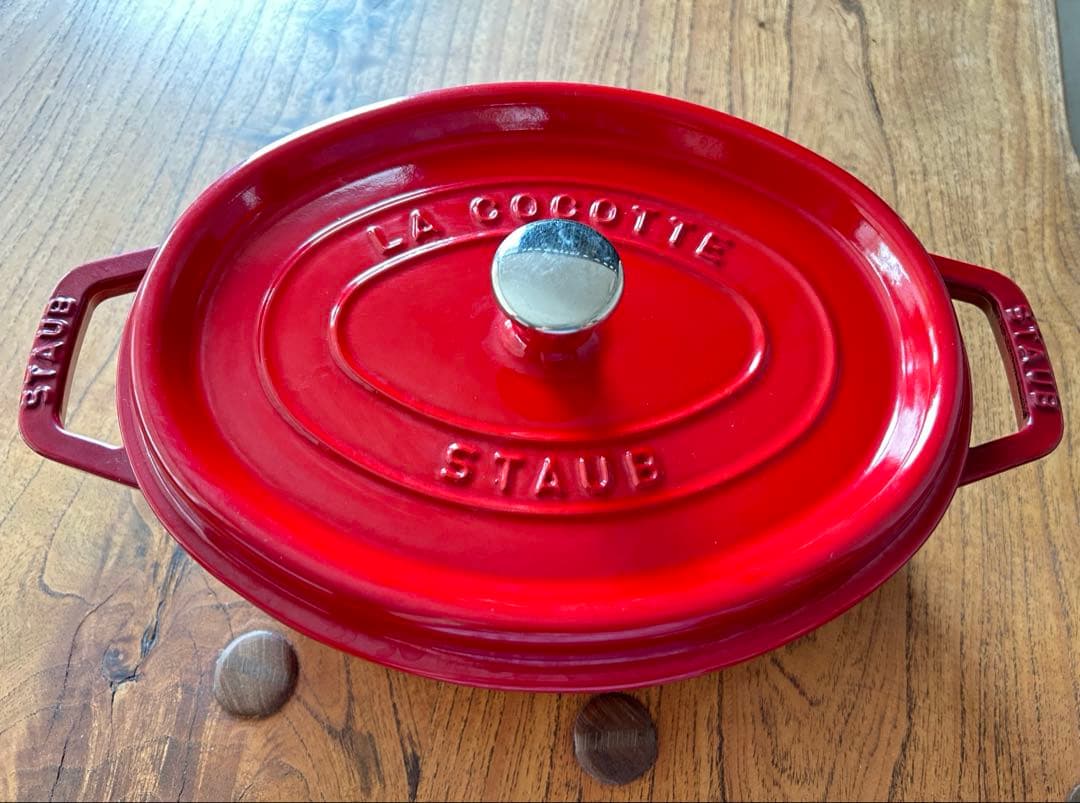 ストウブ オーバル27 チェリーレッド