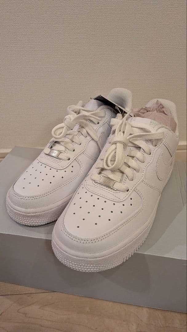 新品　タグ付き　NIKE Airforce 1 24.5cm 白