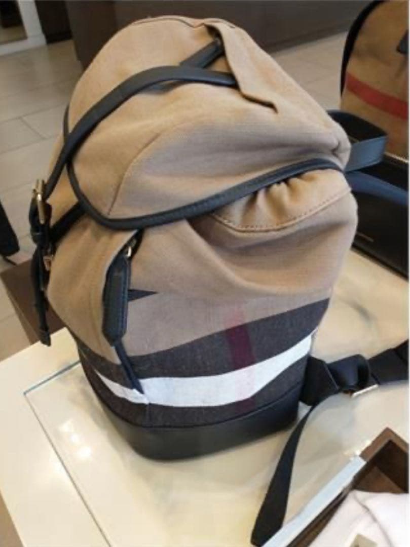 Burberry ユニセックス　バックパック