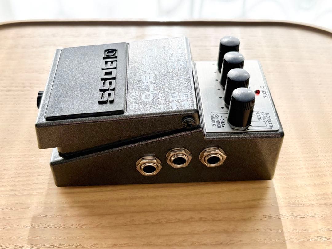 【美品】BOSS RV-6 リバーブ　ギターエフェクター