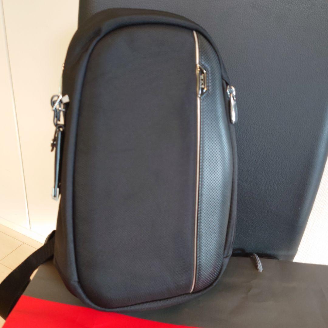 【ほぼ未使用】TUMI 025503010D3 アリーヴェ マーティン スリング