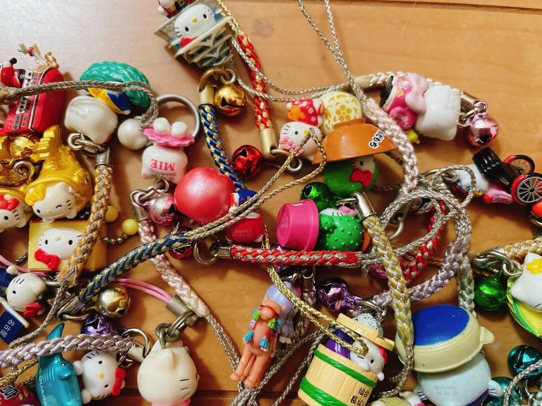 ご当地キティ ハローキティ 根付 ストラップ 大量 まとめ 113個 廃盤