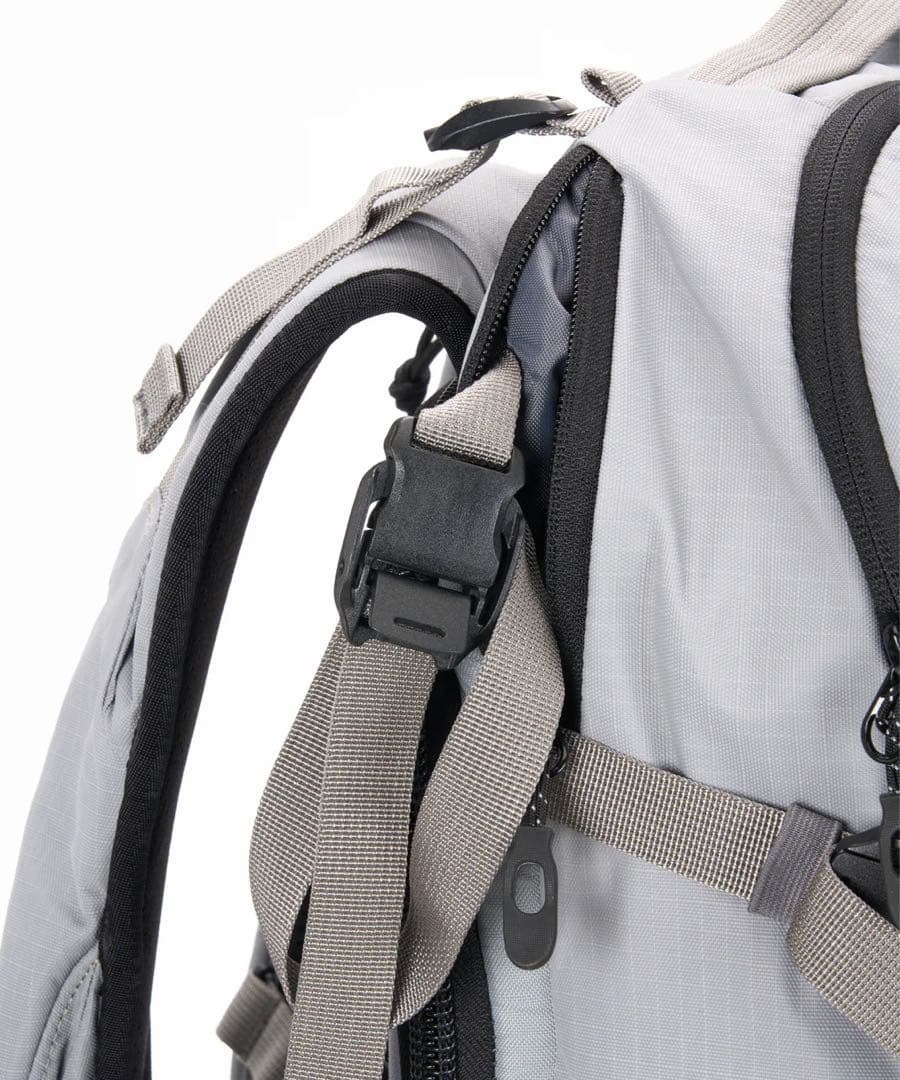 25/26' DAKINE POACHER BACKPACK 32L 新品未使用