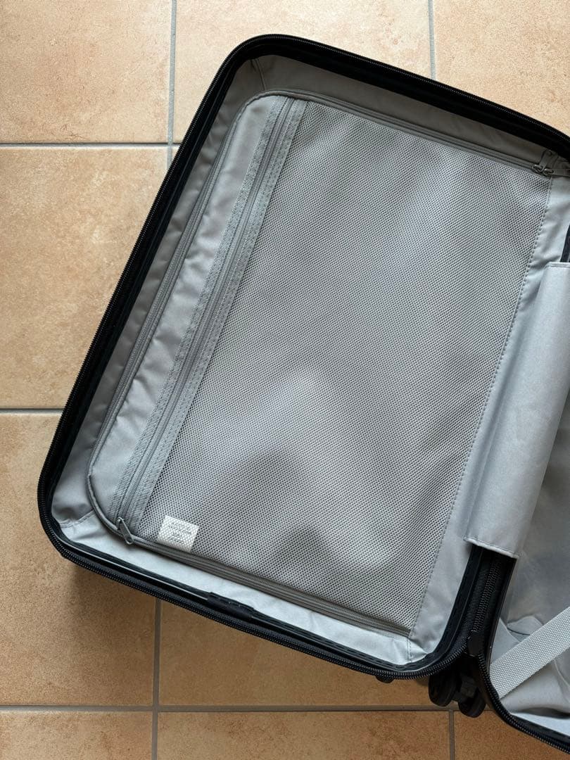 RI☆　【美品】無印良品　ハードキャリーケース　機内持込サイズ 36L