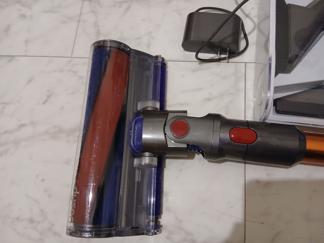 9*2様 ダイソン V10 sv12 Fluffy 収納スタンド付 動作品