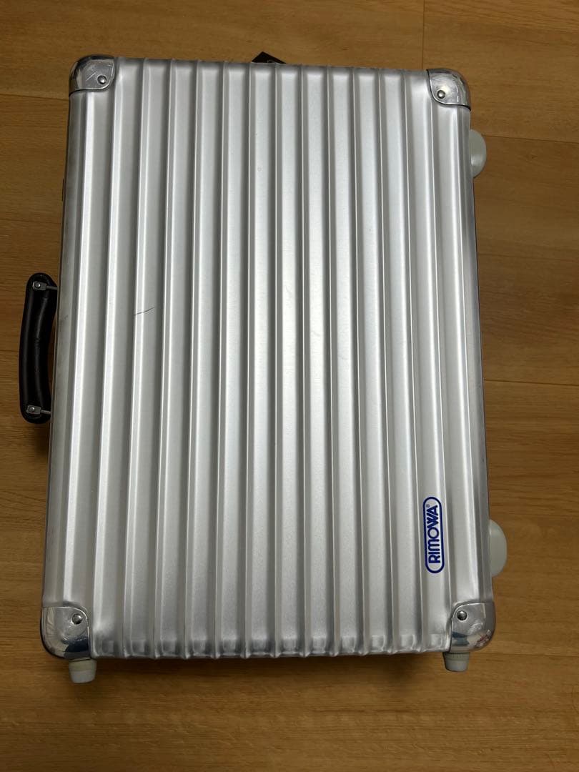 廃盤 希少 二輪 リモワクラシックフライト 機内持ち込みサイズ - メルカリ