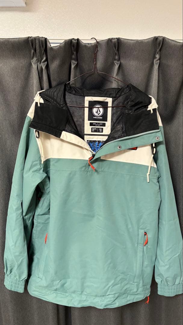 スノーボードウェア プルオーバー Mサイズ