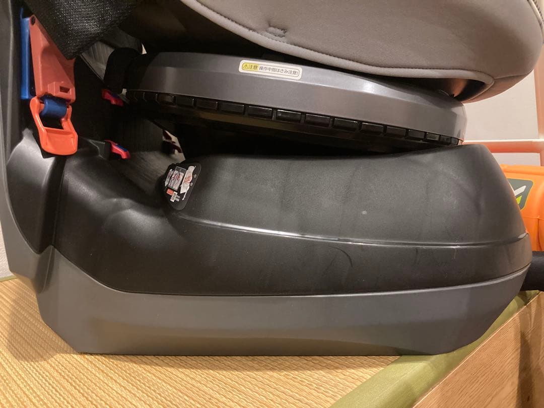 クルムーヴスマート JN-550 エッグショック コンビ チャイルドシート