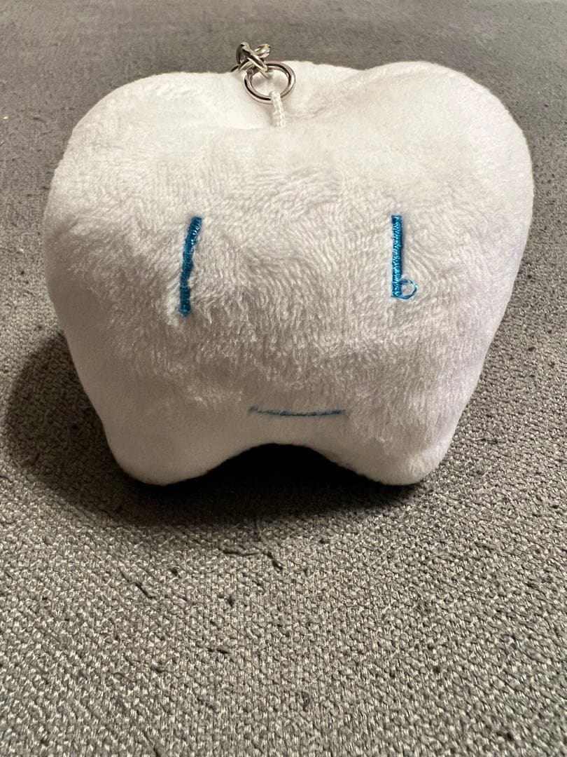 Ado 歯ちゃん キーホルダー マーズ - メルカリ