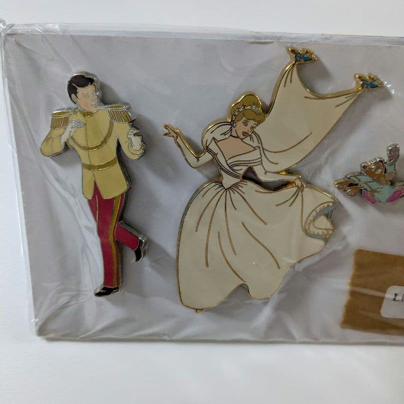 LE150 JDS OLD ディズニー ピンバッジ シンデレラ プリンス レア