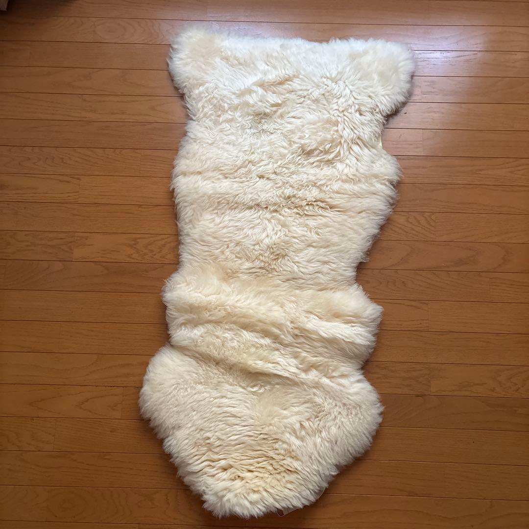 ゴットランドシープスキン 羊毛ラグ グレーとクリームのグラデーション