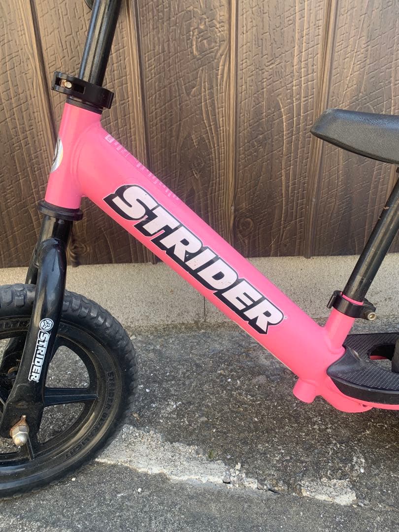 STRIDER ストライダー　スポーツモデル　12インチ　ピンク