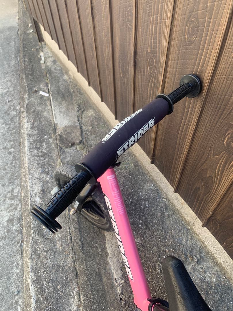 STRIDER ストライダー　スポーツモデル　12インチ　ピンク