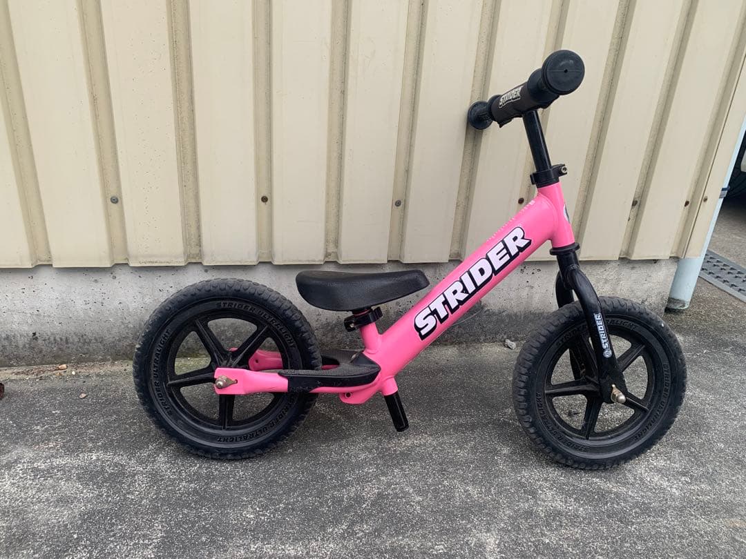 STRIDER ストライダー　スポーツモデル　12インチ　ピンク
