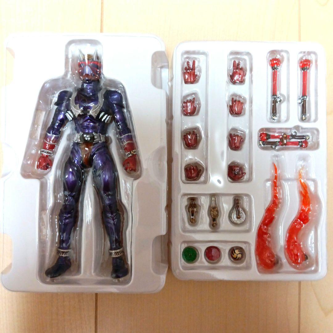 【美品】SHフィギュアーツ　仮面ライダー響鬼