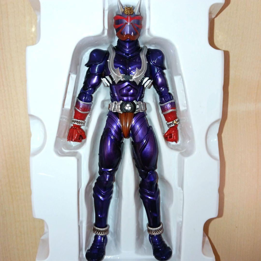 【美品】SHフィギュアーツ　仮面ライダー響鬼