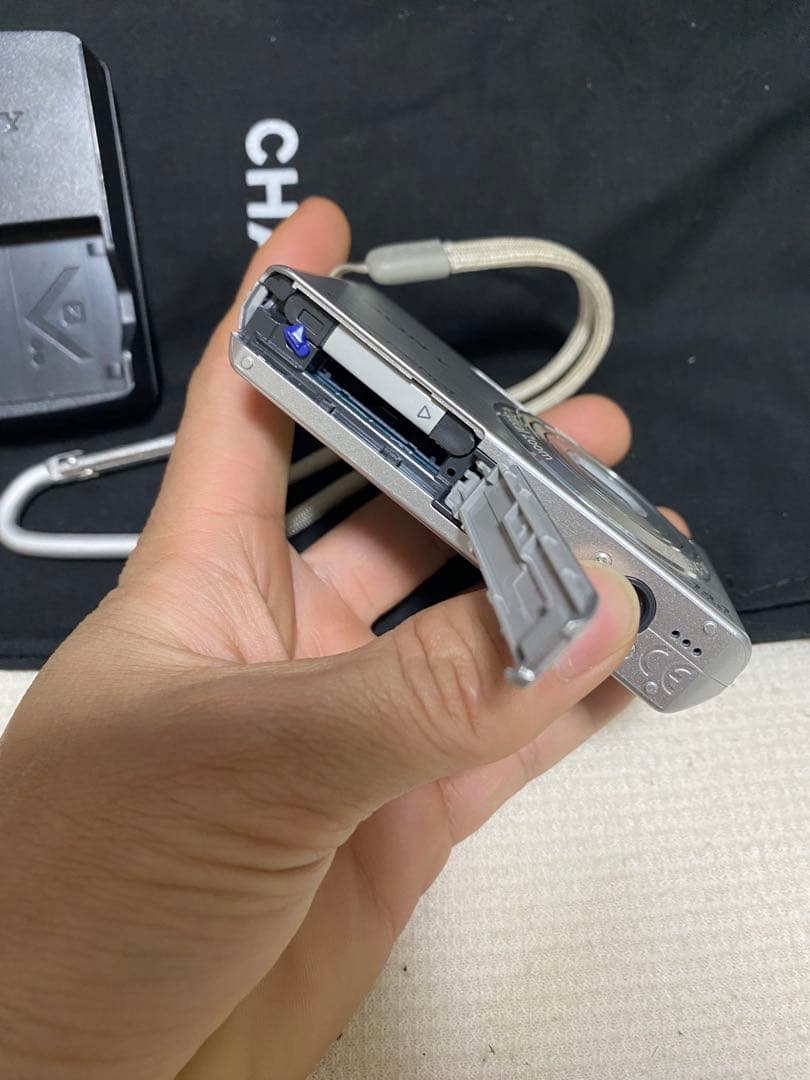 デジタルカメラ SONY Cyber-shot DSC-W610