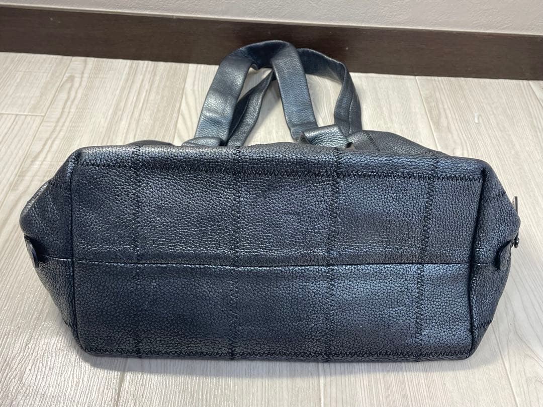 シャネル CHANEL トートバッグ チョコバーハン ドバッグ キャビアスキン