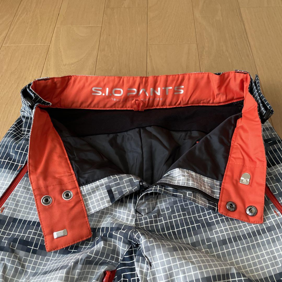 デサントDESCENTEスキーウェア　上下セット　デモチーム　中古　サイズS